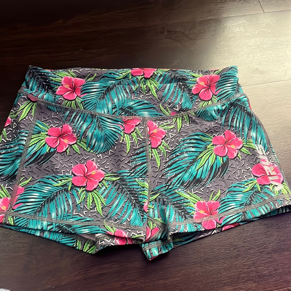 Virus shorts